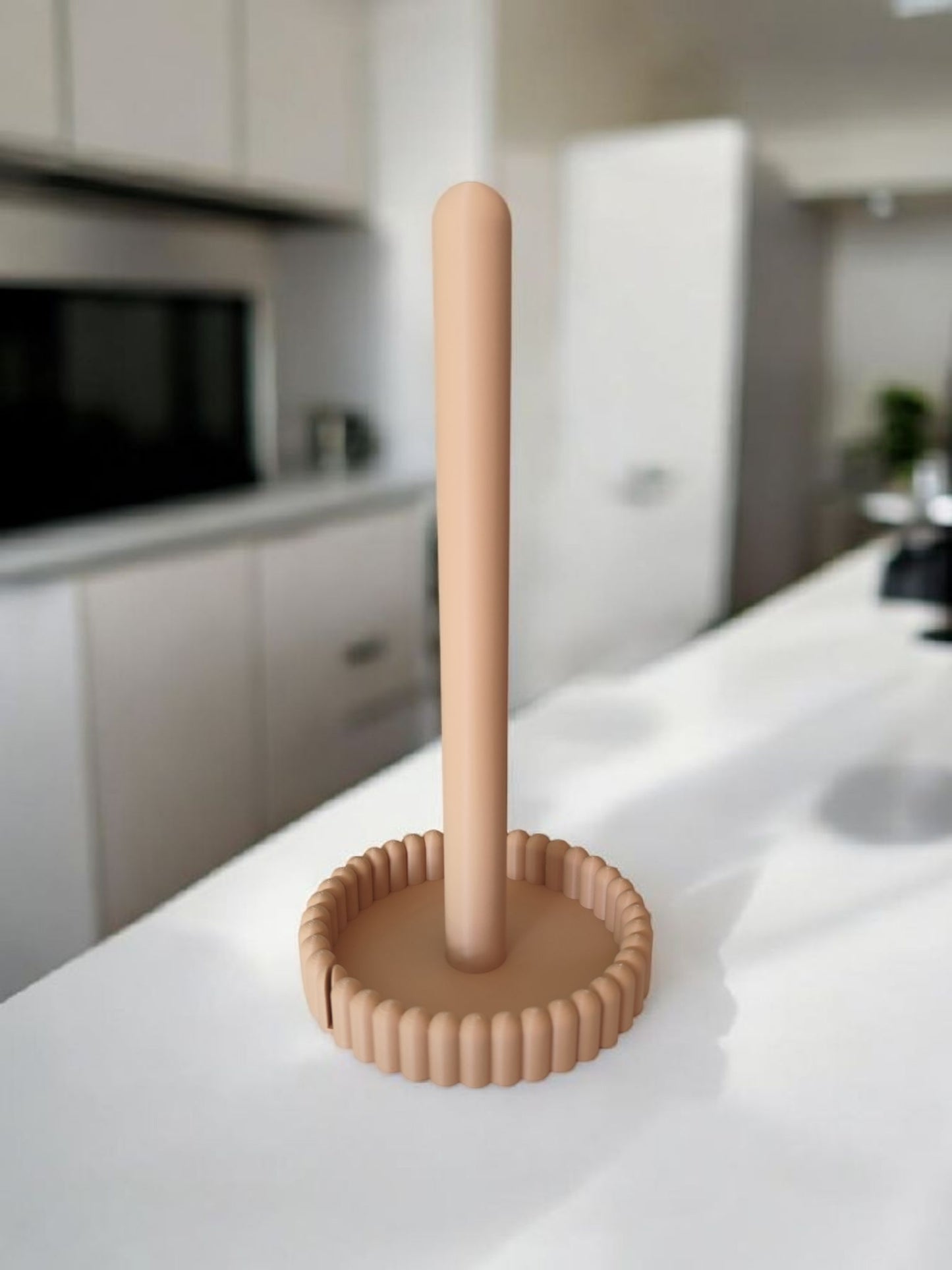 Modern Paper Towel Holder – Kitchen Countertop Roll Organizer