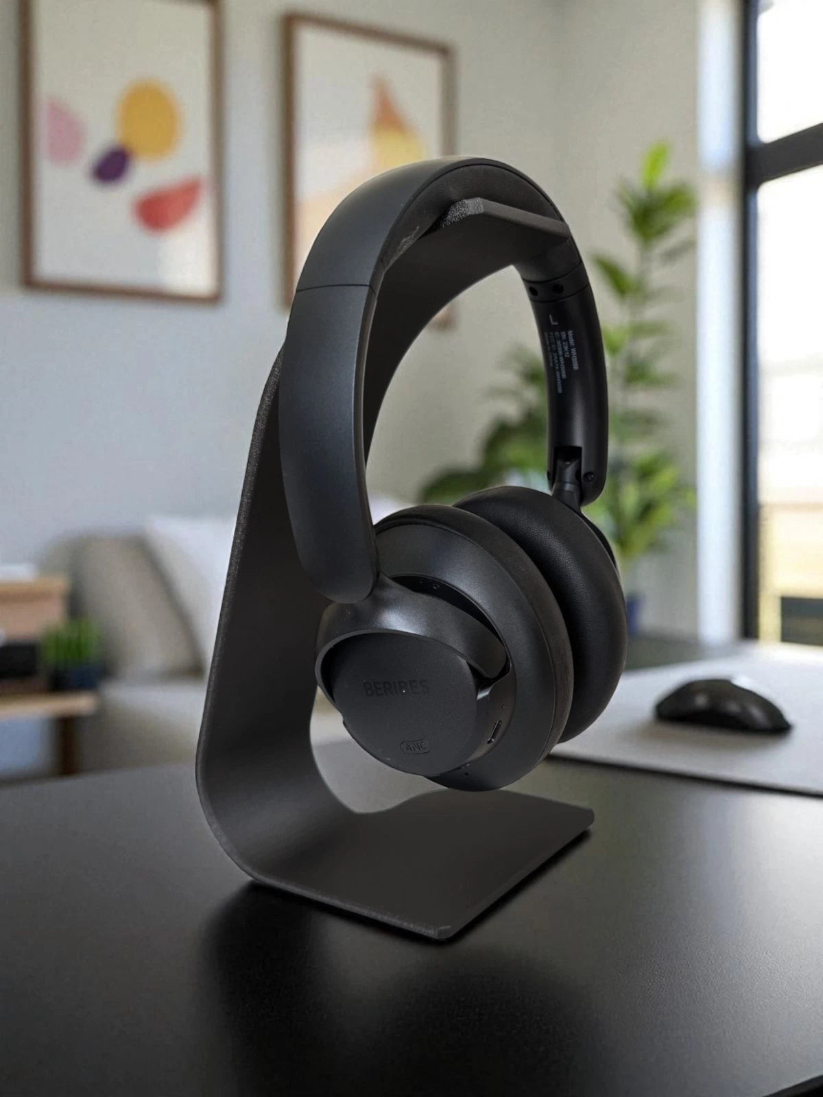 Sleek 3D Printed Headset Holder – Space Saving Desk Stand for Gaming, Office